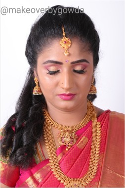 Eye makeup 