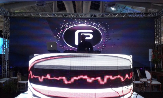Cenário de Dj 360º em Led.
