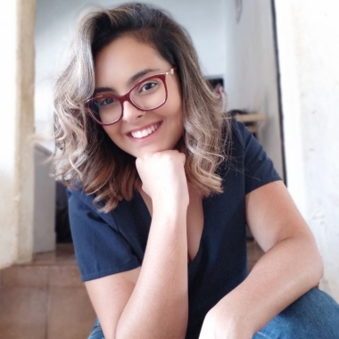 Camila Alves Scarparo Psicóloga Clínica