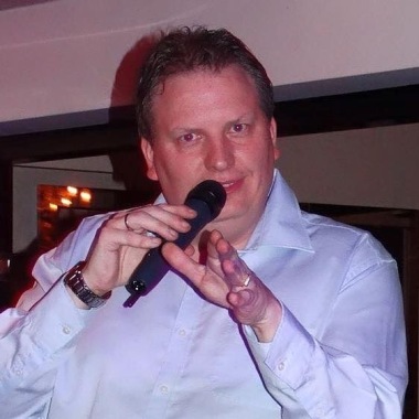 Feestdeejay.Nl