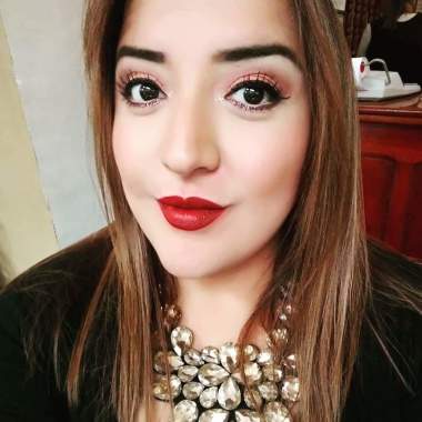 Laura Deustua Makeup Artist