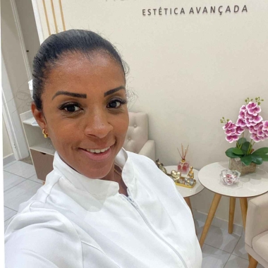 Adriana Terra