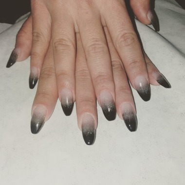 Uñas acrilicas con esmalte permanente degrade 