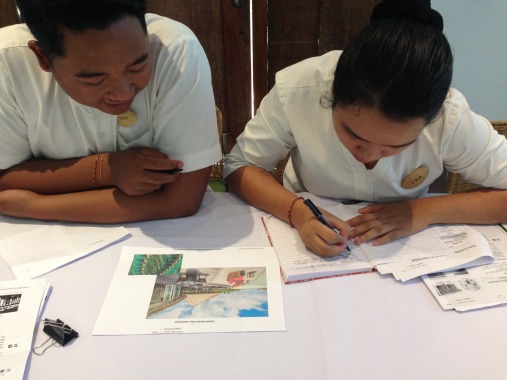 Students are working with authentic materials that the trainer took from their company website.