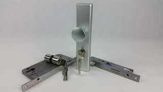 Beschlag- und Schließtechnik
