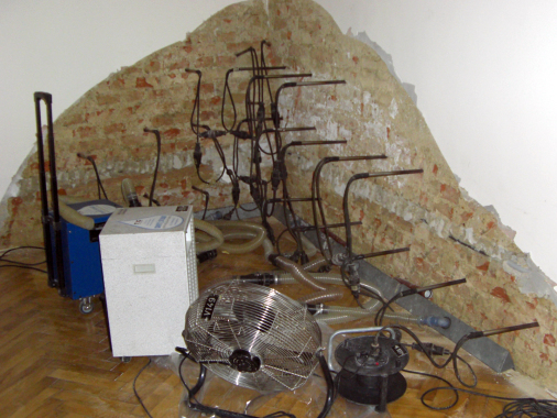 Entfeuchtung und Trocknung von DRYSTAR in Wien, Graz und Linz garantiert Bautrocknung im Handumdrehen.