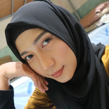 Zahrina Sandra Mua
