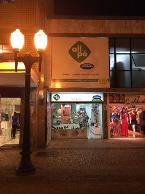 All Pé - Unidade Juiz de Fora/MG
Rua Barão de São João Nepomuceno n. 319,
Centro, Juiz de Fora/MG
Tel.: (32) 3211-1991
Whatsapp: (32) 9 9159-3663