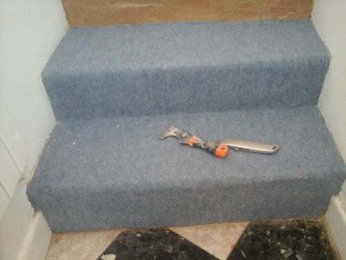 pose moquette escalier