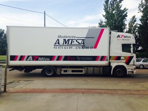 SCANIA CAPAZ DE 60 METROS 