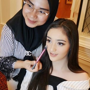 Audrey Makeup