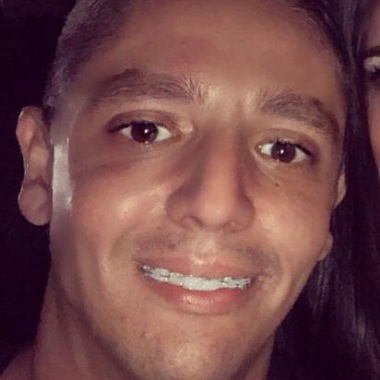 Profissional: Alex Fernandes