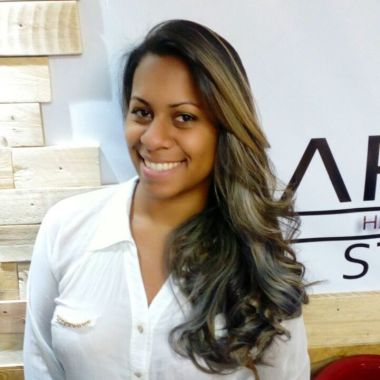 Servicio A Domicilio De Estilismo Y Belleza
