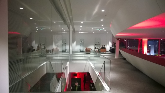 NHzwo_AUDI terminal Innen