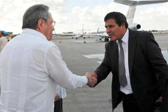 En comitiva oficial presidencial en La Haba Cuba