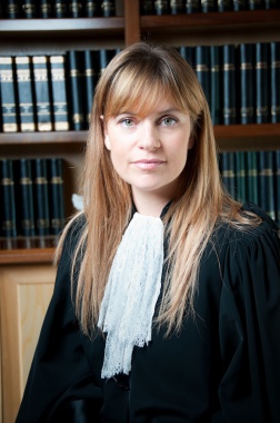 Me Vanessa ABOUT
Avocat au barreau de St Denis et St Pierre de la Réunion depuis l'an 1998.