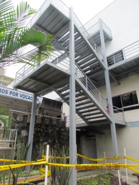 Escaleras metálicas 
