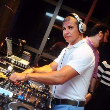 Dj