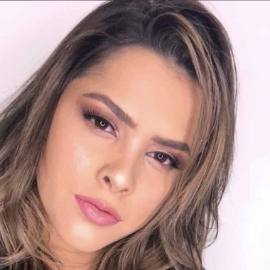 Crislayne Ribeiro Maquiagem E Penteados
