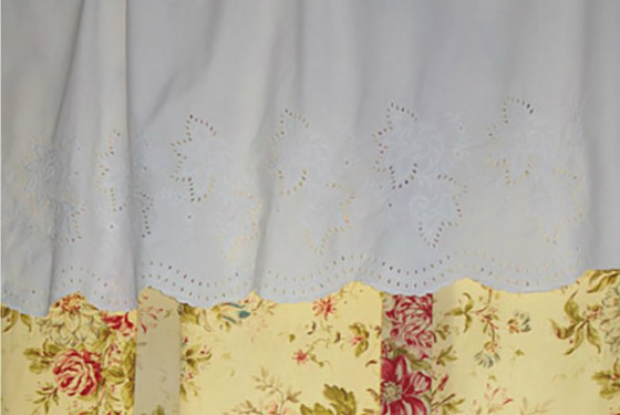 Store et cantonnière tissu et linge ancien