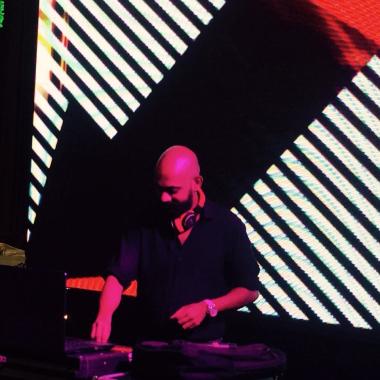 Professional Dj