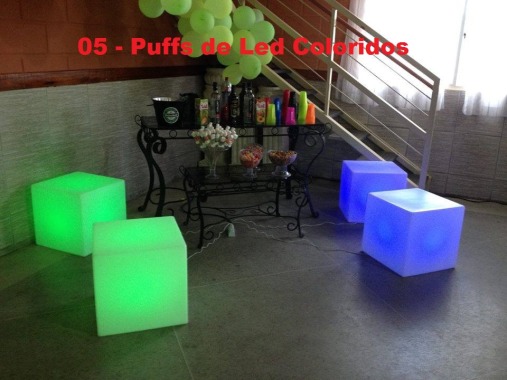 Puffs de Led Coloridos