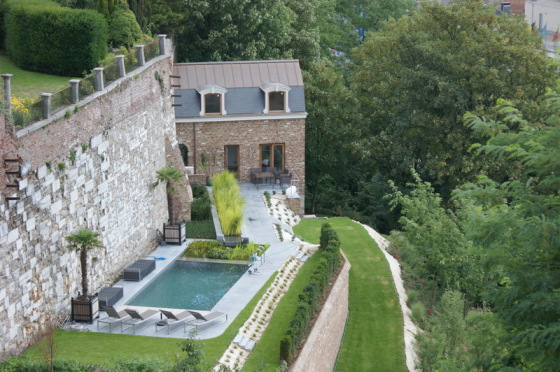 Pool house à Liège & aménagements des abords