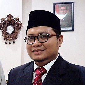 Notaris/Ppat Ami Raditya, S.H.,M.Kn.