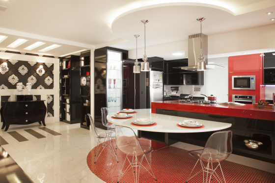 Cozinha integrada com sala.