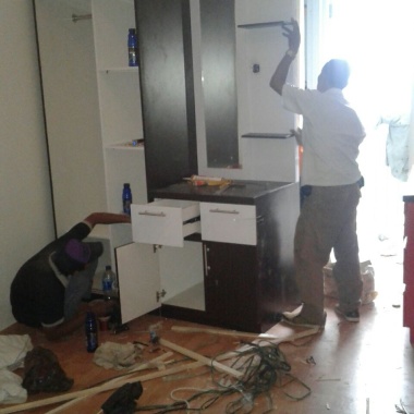 pengerjaan almari sekaligus meja rias surabaya