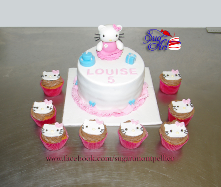 Gâteau et cupcakes personnalisé Hello Kitty