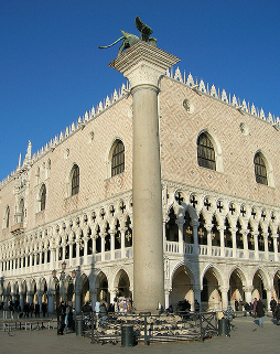 Venezia, Piazza San Marco, colonna del leone di San Marco