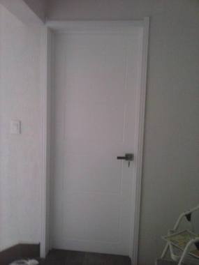 puerta de recamara en blanco mate