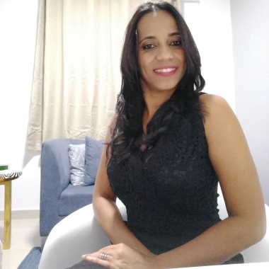 Profissional: Elma Dias