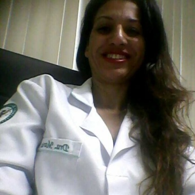 Dra Márcia Barros