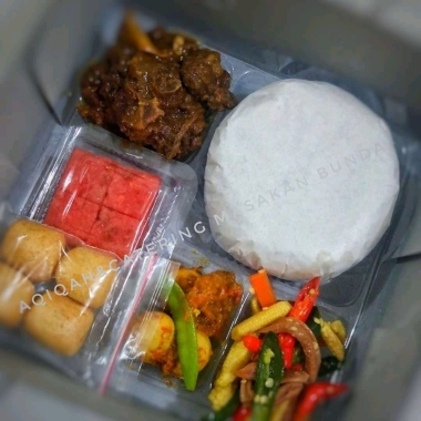 Nasi kotak utk aqiqah: Daging masak semur