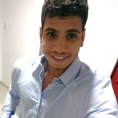 Dr. Vinicius Fiais
