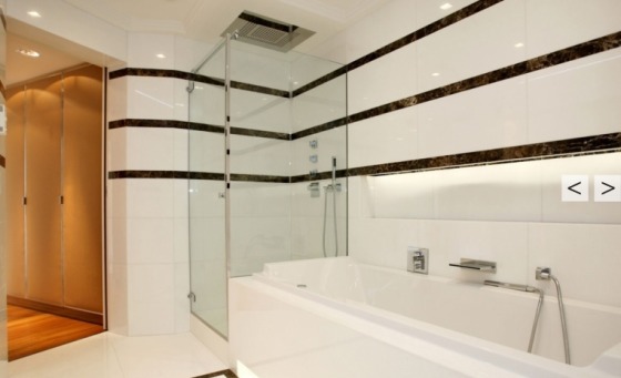 Salle de bain en marbre (fini)