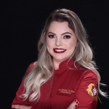Dra Natália Carrettes