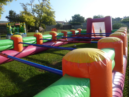 Baby Foot Humain à barres de 12 à 16 joueurs
http://www.sojump30.com