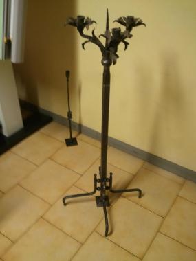 candelabro in ferro battuto