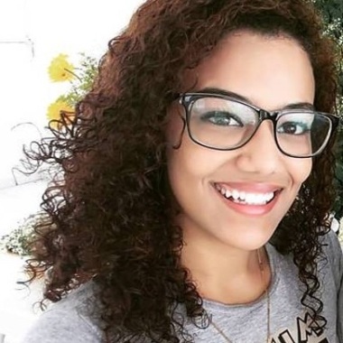 Dra. Alana Hora