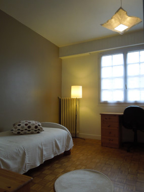 Home staging
Un exemple concret de Home staging avec la dépersonnalisation de cette chambre.
