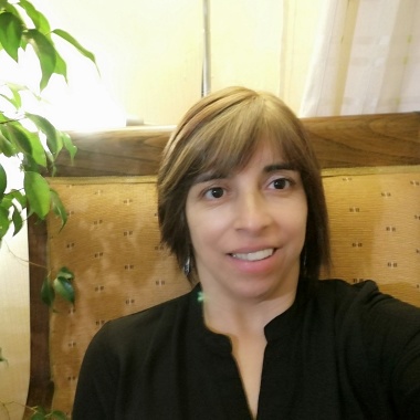 Educadora De Párvulo, Ofrece Cuidado De Niños Y Niñas