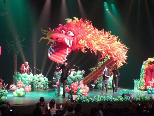 spectacle 10 000 ballons au Palais des festivals de cannes 'décembre 2014-