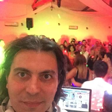 Dj Yvan