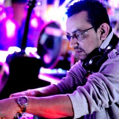 Trabalho Como Dj Desde Os Meus 10 Anos.