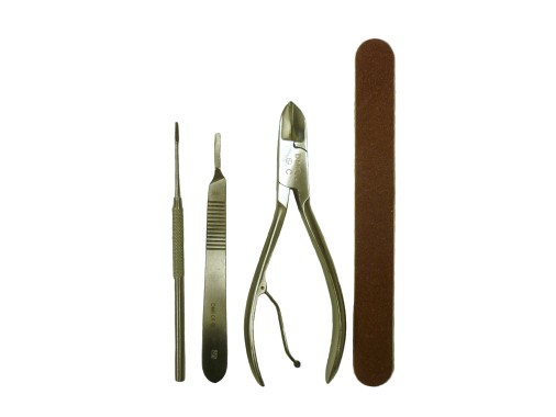 Toe nail cutting in your home for your convenience.