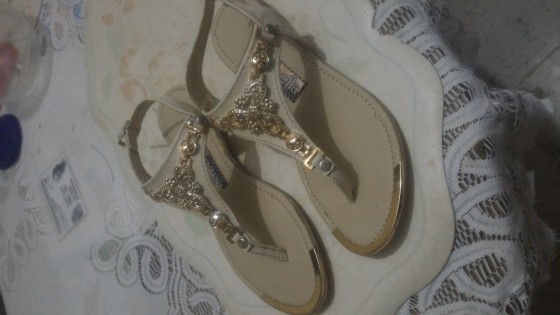 tres puntadas beige:25000