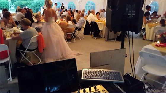 An outdoor wedding dinner.